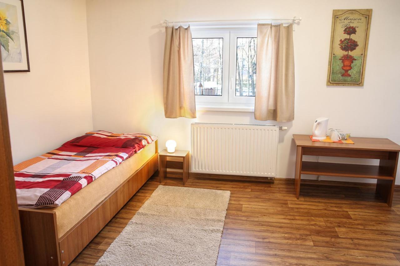 Penzion Tyra Trinec Esterno foto